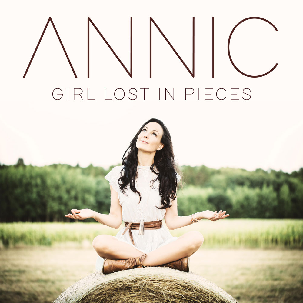 Annic: "Girl lost in pieces"